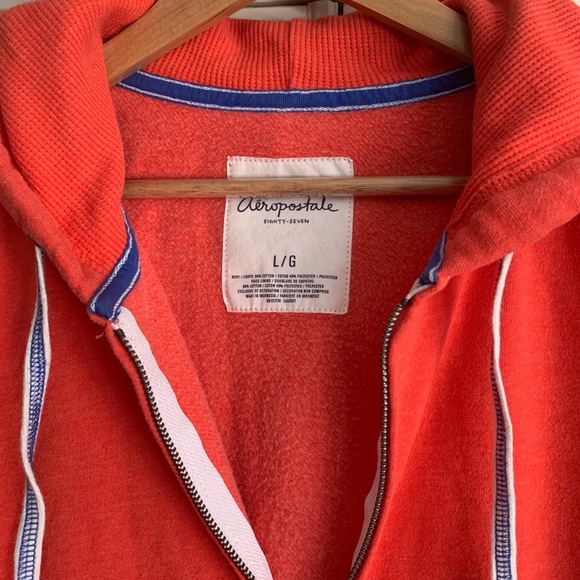 Aeropostale Hoodie Jacket Red with Logo Sleeve Excellent Condition Size Large L - Picture 3 of 8